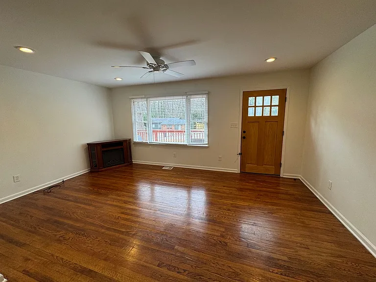 200 S Oconeechee Ave — Photo 5
