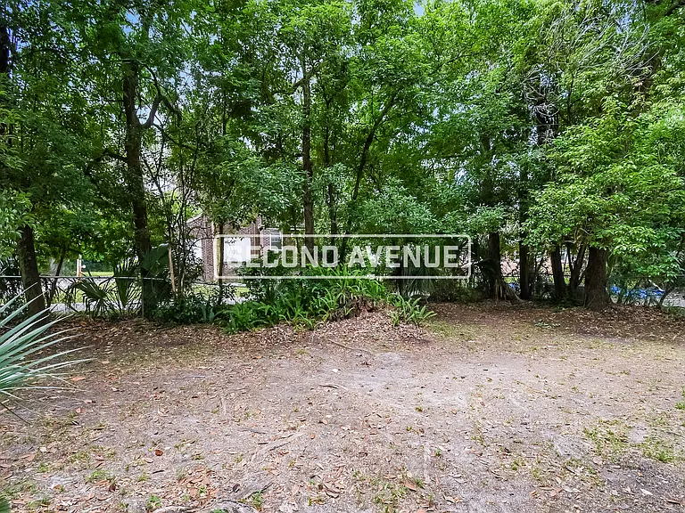 204 W 23rd St — Photo 23