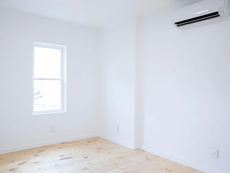 619 N 52nd St #2 — Photo 2