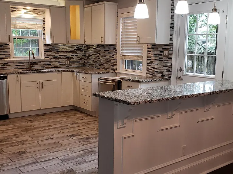 1198 Brace Rd — Photo 2