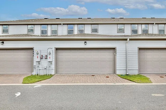 6491 Cyrils Dr — Photo 22