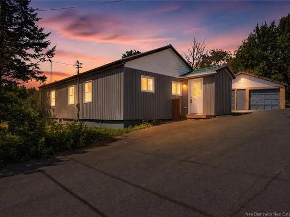395 Northfield Ave, Minto, NB E4B 3Z2
