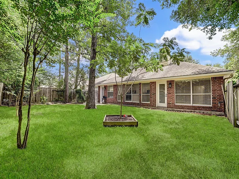 70 Camber Pine Pl — Photo 35