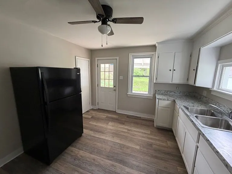 1660 Bamberger Rd — Photo 13