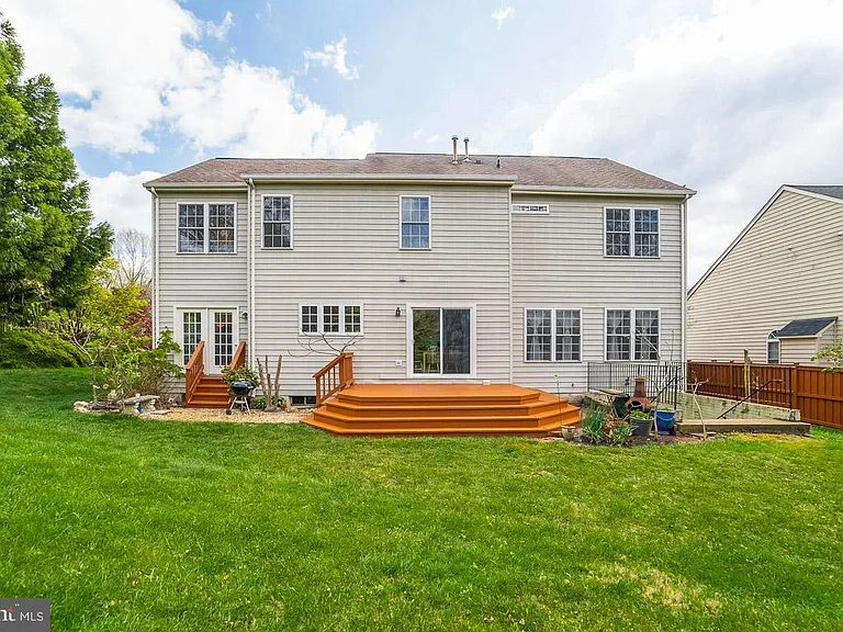2944 Edgelea Rd — Photo 43