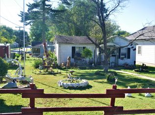 731 S Porter Ave, Aurora, MO 65605