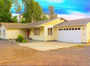 756 Center Rd, Chimacum, WA 98325