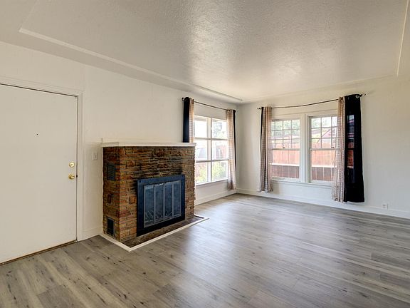 5th image of 1204 W Yale Ave