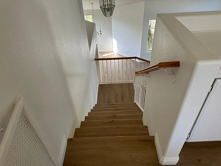 735 Blake Rd — Photo 9