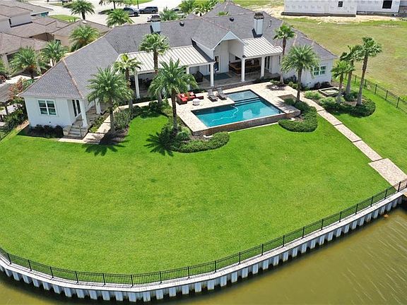 3rd image of 4112 Marina Villa E