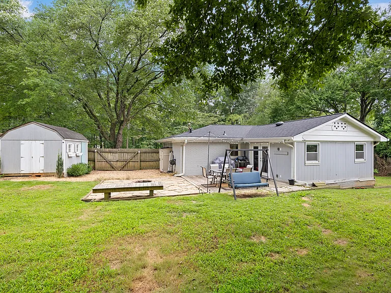70 Driskell Ave SW — Photo 22