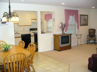 3-1 Dara Dr #3, East Hanover, NJ 07936