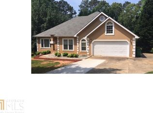 6871 Stone Breeze Dr, Stone Mountain, GA 30087