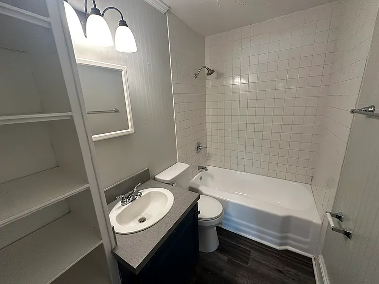 1078 Otis Blvd — Photo 7
