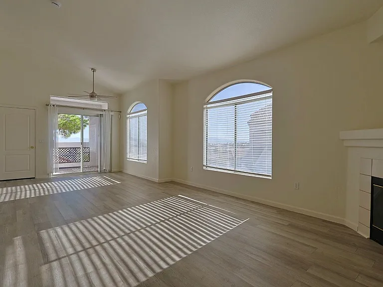 700 Carnegie St #1424 — Photo 4