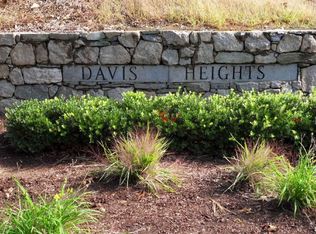 19 Lee St, Uxbridge, MA 01569