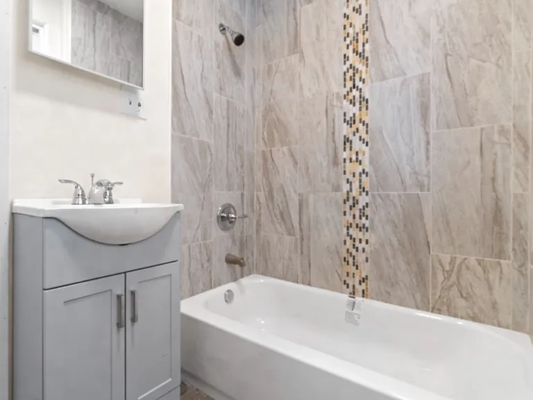 24 Irving Ave #1 — Photo 5