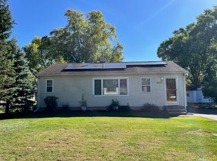 5107 Willow Ln, McHenry, IL 60050