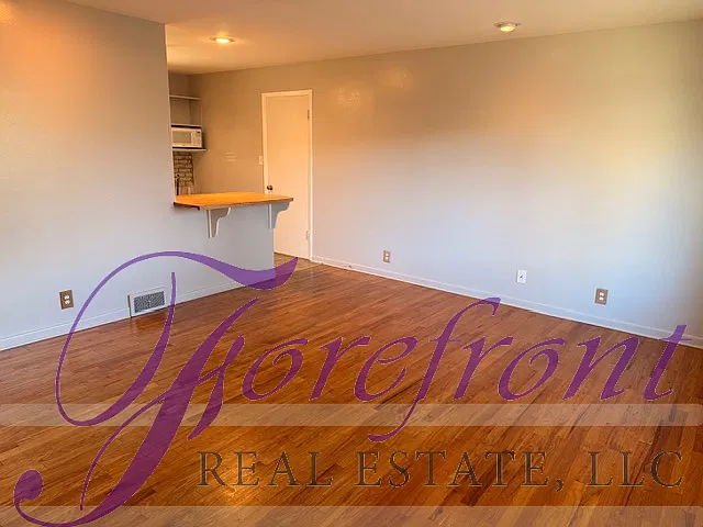 2818 Hanway Avenue - 1 — Photo 3