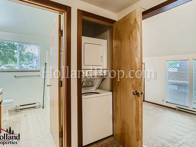 1719 Main St #1 — Photo 21
