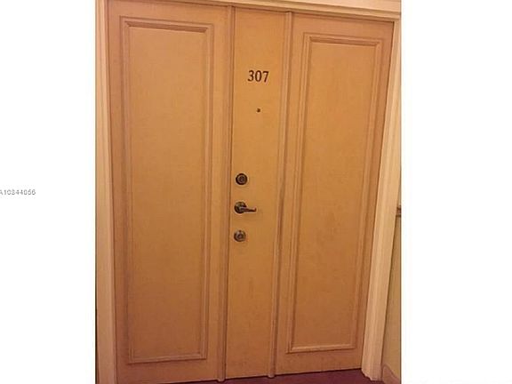 5th image of 9805 NW 52nd St APT 307