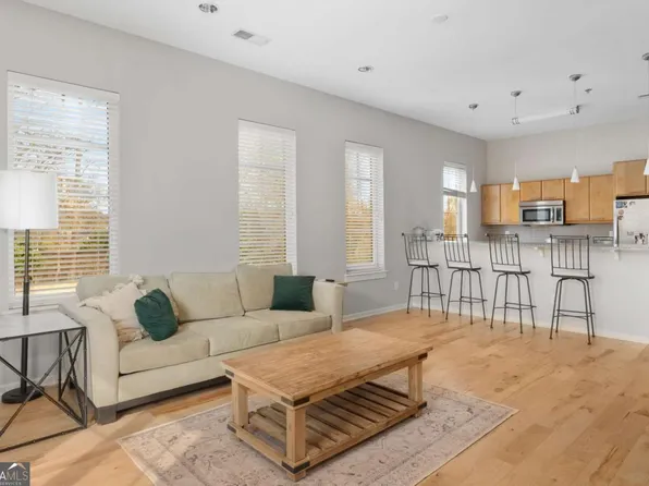 1430 Dresden Dr NE Unit 215, Brookhaven, GA 30319