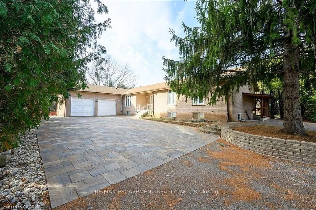 2 bed, $2,100 — Photo 1