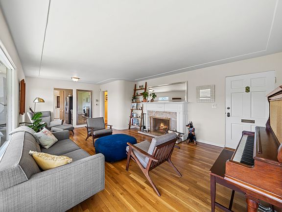 2nd image of 5323 Wilshire Dr