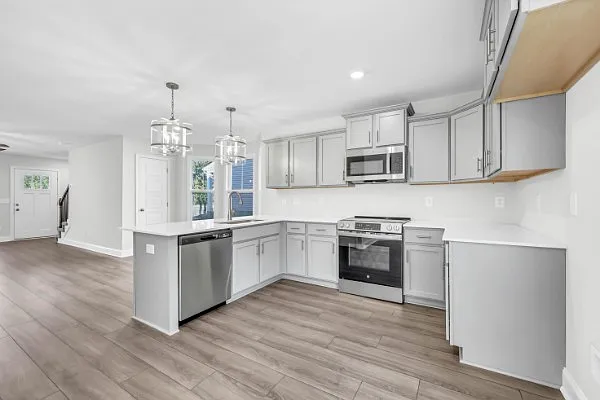 200 Limestone Point Dr — Photo 7