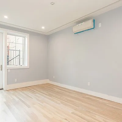 Rented by Nooklyn NYC LLC | media 26
