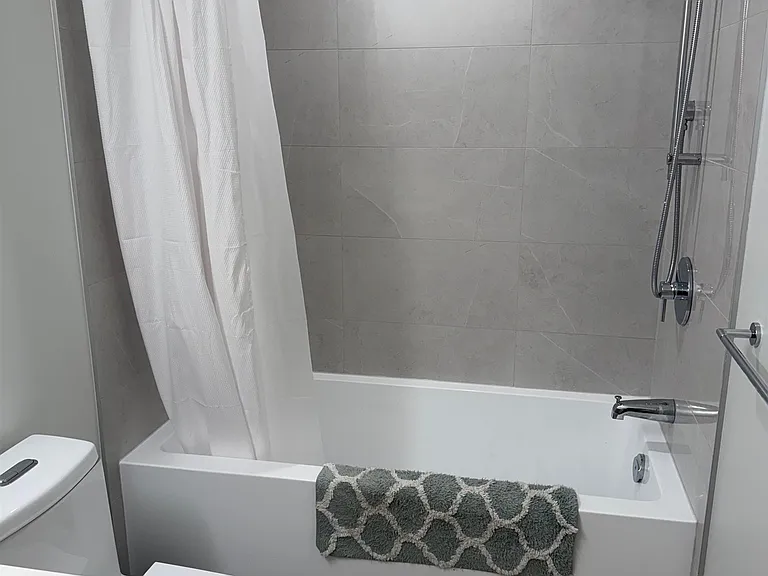 1529 Oxford St #219 — Photo 9