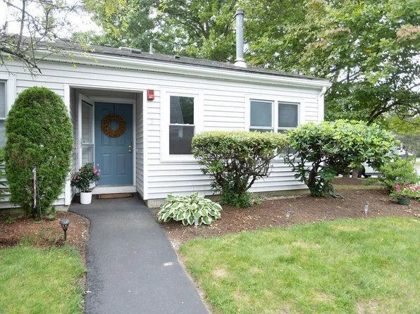 2 Prudence Crandall Ln #2, North Easton, MA 02356