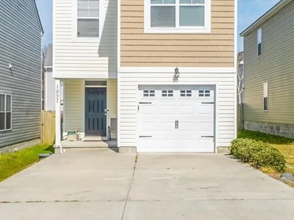1037 Calloway Ave, Chesapeake, VA 23324