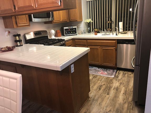 5th image of 1761 Forum Way Unit B