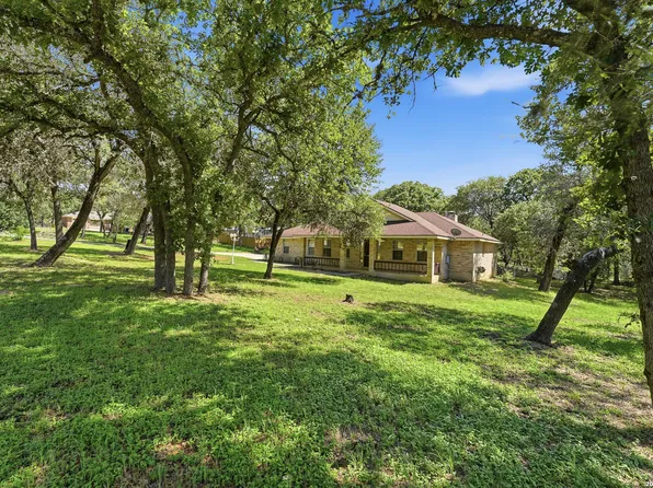 238 Deer Ridge, La Vernia, TX 78121
