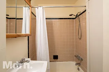 Rented by Mdrn Residential