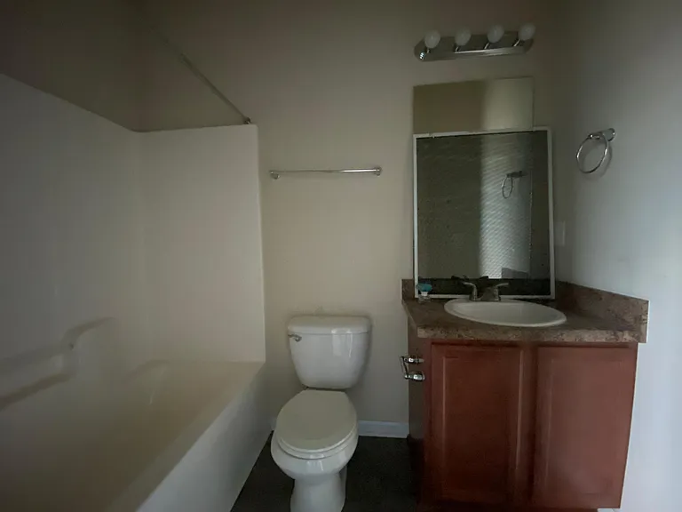 214 Glenhaven Ln — Photo 7