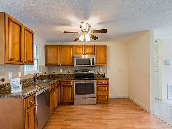 2nd image of 1229 Piney Branch Cir