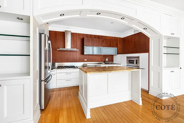 Rented by Cote Luxury Real Estate | media 22