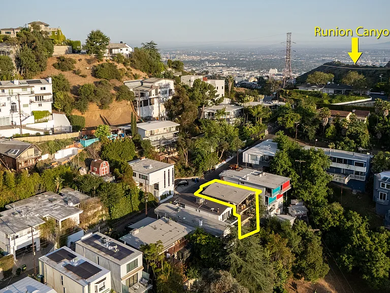 2813 Pacific View Trl — Photo 29