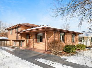 5524 Virginia Ave, Clarendon Hills, IL 60514