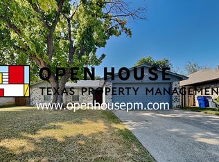 611 Dayton Rd, Mansfield, TX 76063