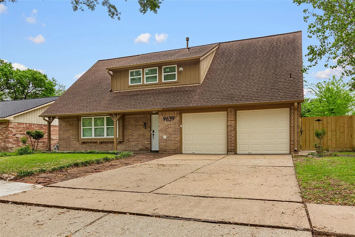 Building Photo - 9639 Springview Ln