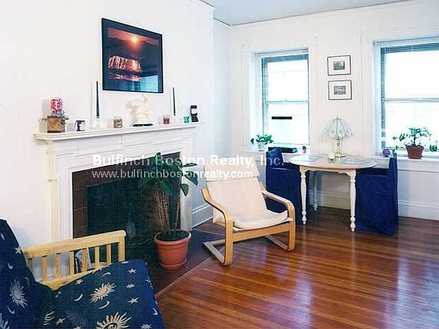 2nd image of 93 Westland Ave #7