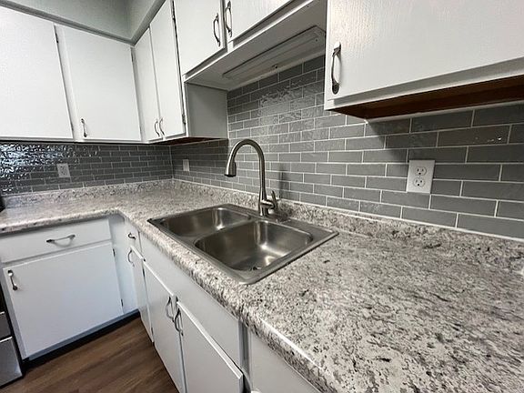 3rd image of 831 N 2nd St