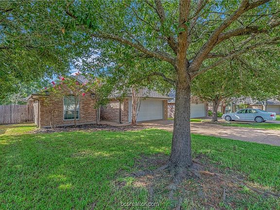 2nd image of 2358 Kendal Green Cir