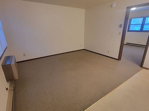 4th image of 1038 Oxford Ave #2