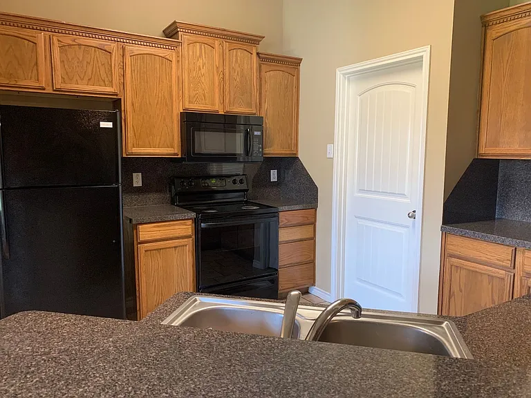 3125 Beauford St — Photo 8