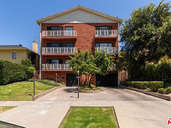 2nd image of 822 S Windsor Blvd Unit 202