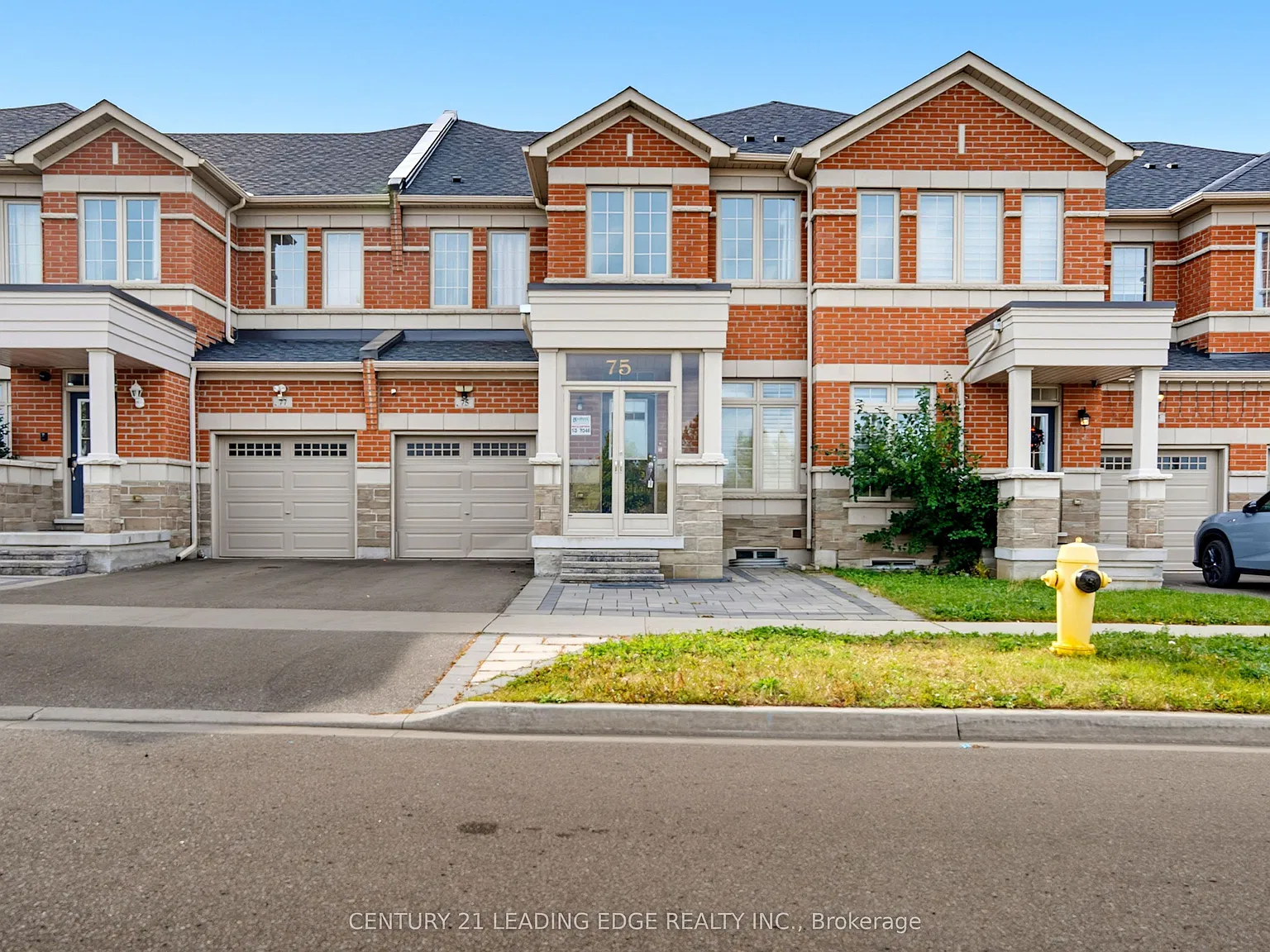 4 bed, $3,300 — Photo 1